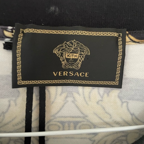 Kith x Versace Crewneck - Picture 2 of 4